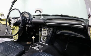Chevrolet-Corvette-1958-Convertible-26