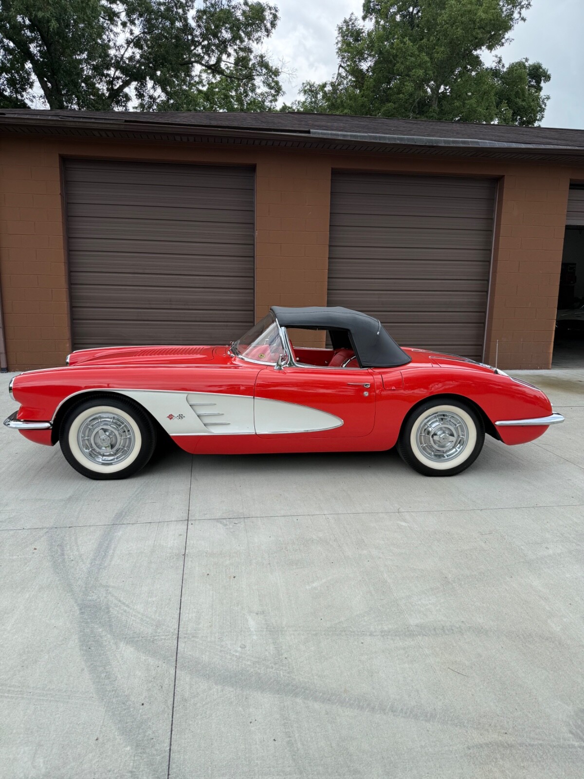 Chevrolet-Corvette-1958-Convertible-3