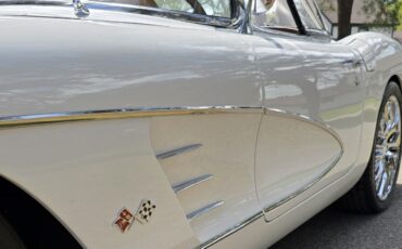 Chevrolet-Corvette-1958-Convertible-33