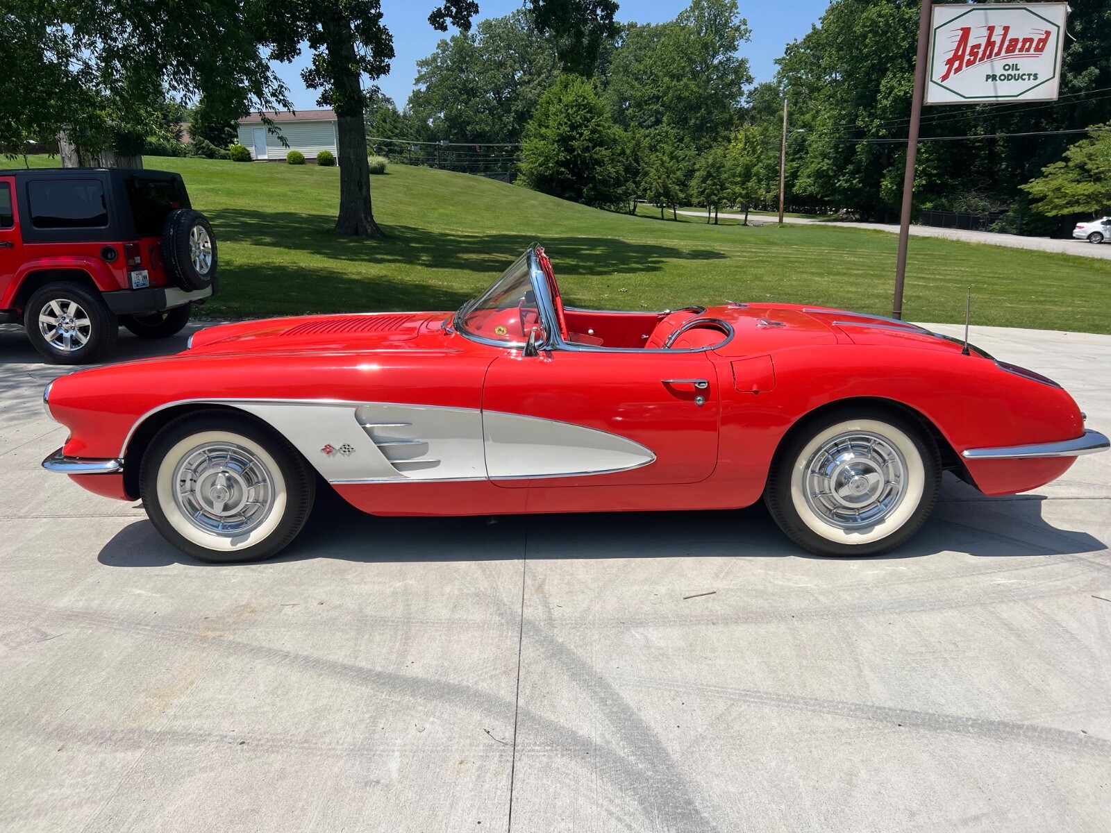 Chevrolet-Corvette-1958-Convertible-37