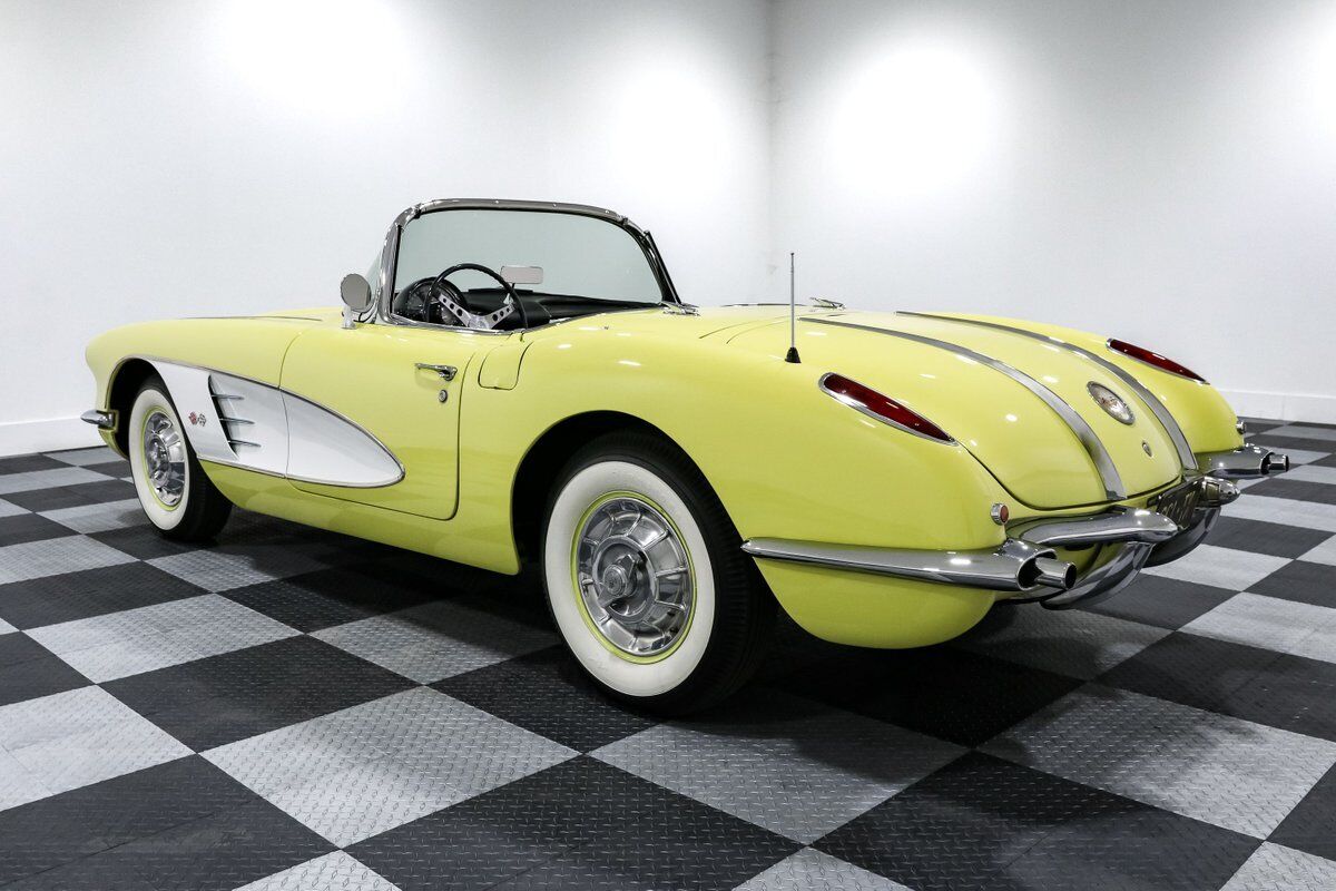 Chevrolet-Corvette-1958-Convertible-9