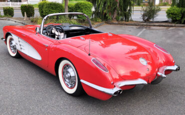 Chevrolet-Corvette-1959-Convertible-10