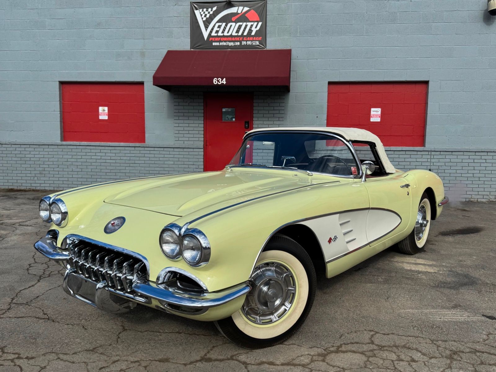 Chevrolet-Corvette-1959-Convertible-11