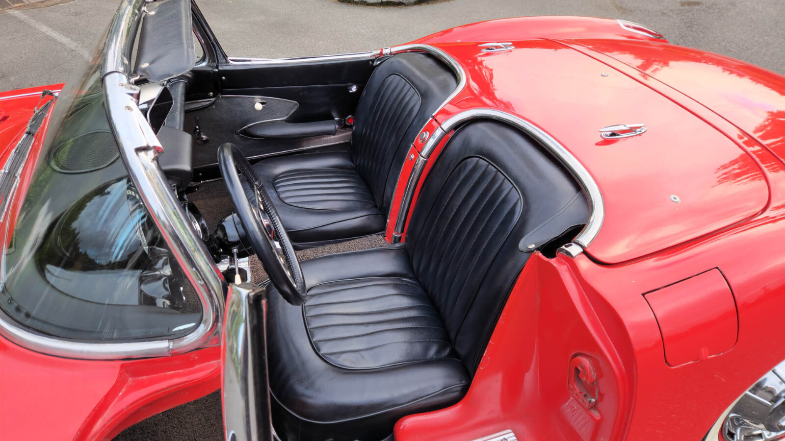Chevrolet-Corvette-1959-Convertible-12