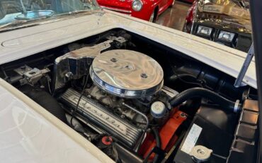 Chevrolet-Corvette-1959-white-17