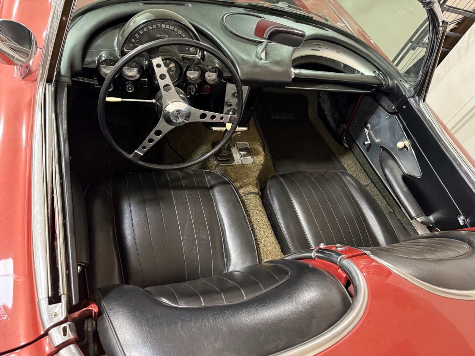 Chevrolet-Corvette-1960-Convertible-6