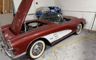 Chevrolet-Corvette-1960-Convertible-8