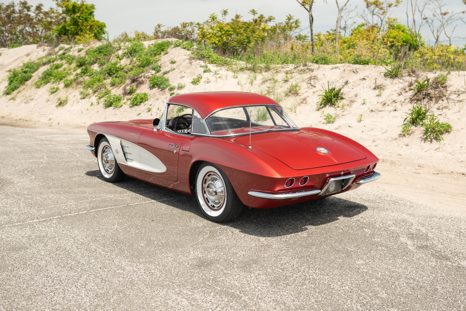 Chevrolet-Corvette-1961-Convertible-2