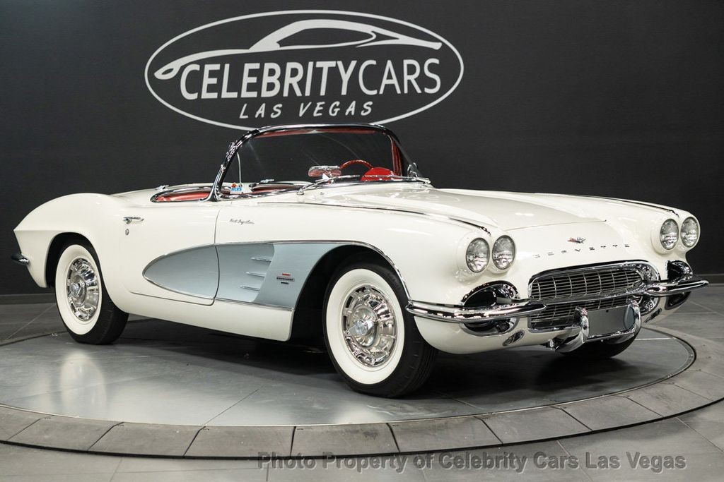 Chevrolet-Corvette-1961-Convertible-5