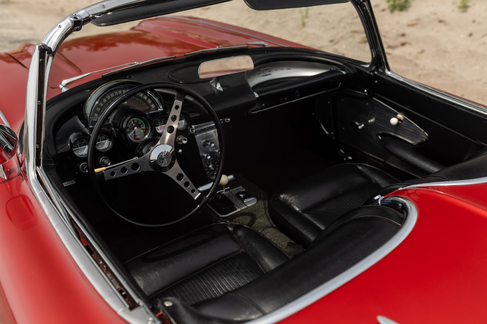 Chevrolet-Corvette-1961-Convertible-8