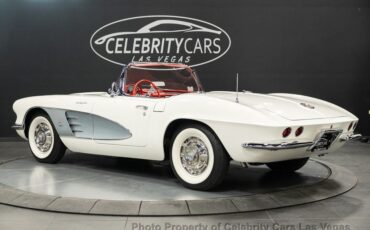 Chevrolet-Corvette-1961-Convertible-8