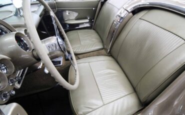 Chevrolet-Corvette-1961-Restomod-24