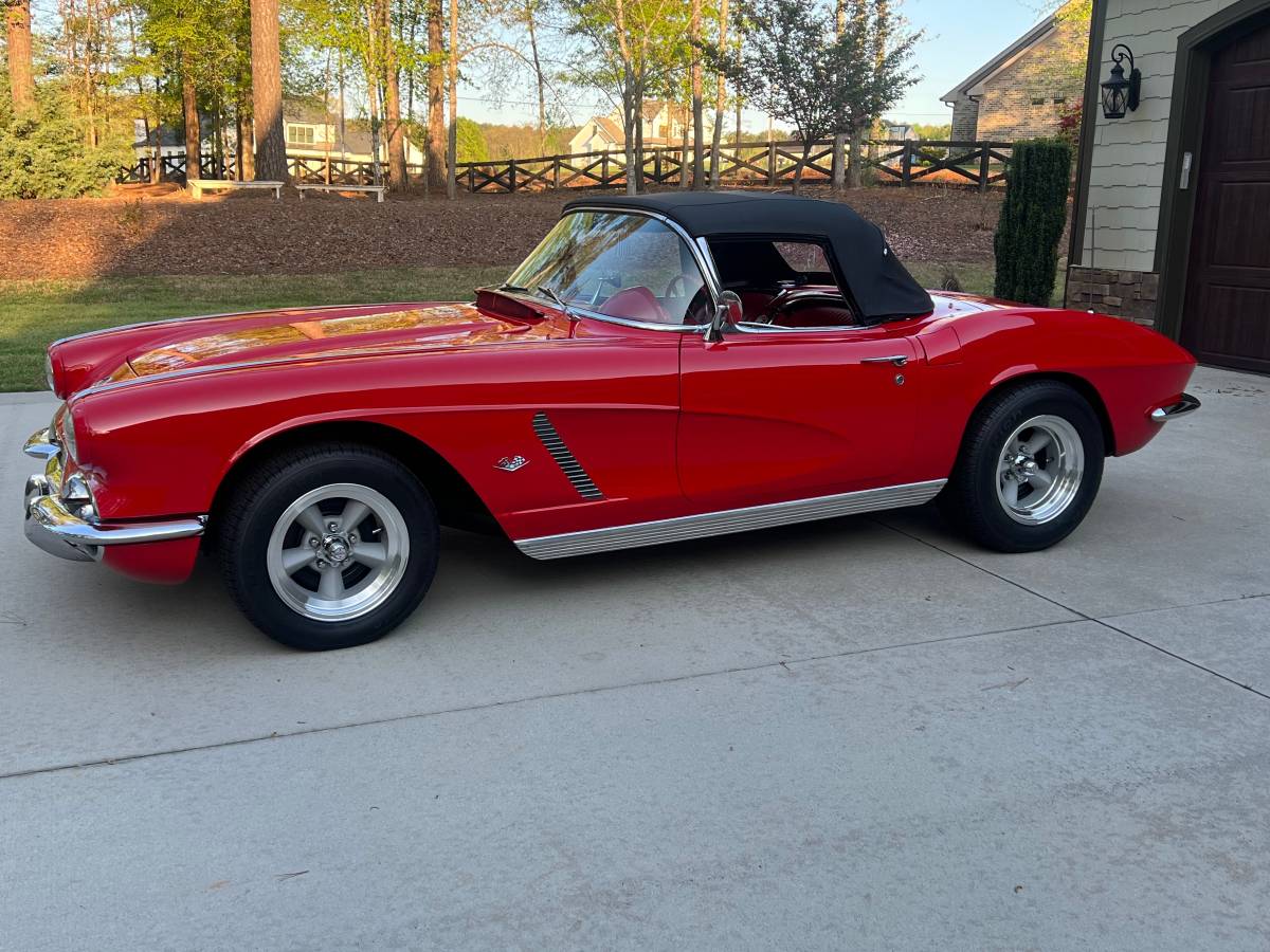 Chevrolet Corvette  1962