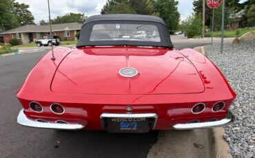 Chevrolet-Corvette-1962-16