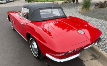 Chevrolet-Corvette-1962-17