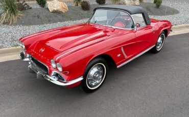 Chevrolet-Corvette-1962-19