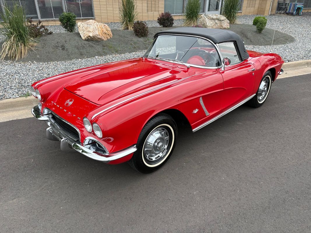 Chevrolet-Corvette-1962-19