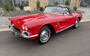Chevrolet-Corvette-1962-21