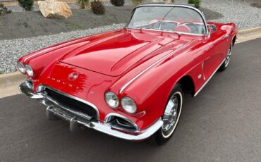 Chevrolet-Corvette-1962-26