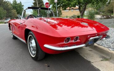 Chevrolet-Corvette-1962-30