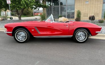 Chevrolet-Corvette-1962-31