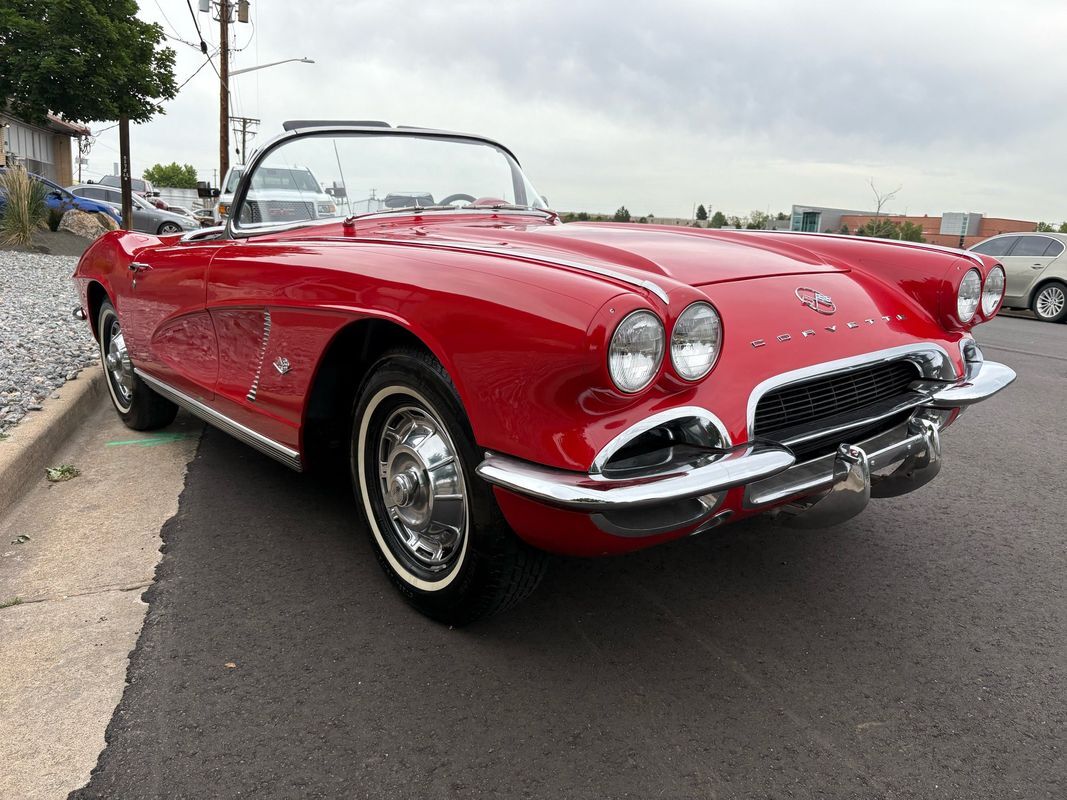 Chevrolet-Corvette-1962-33