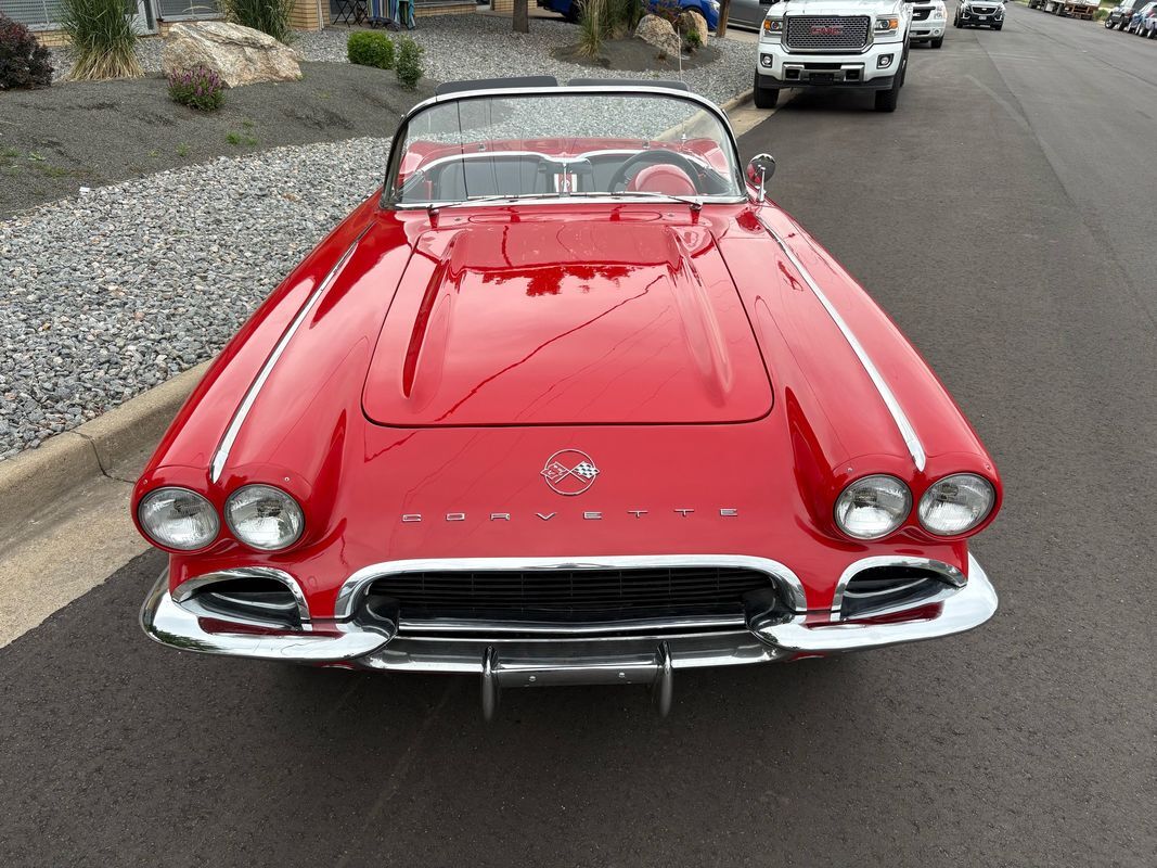 Chevrolet-Corvette-1962-37