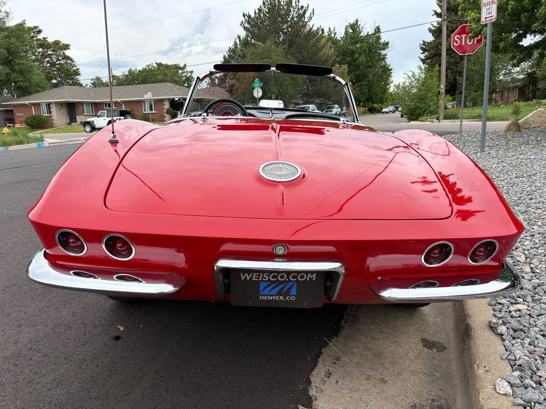 Chevrolet-Corvette-1962-5