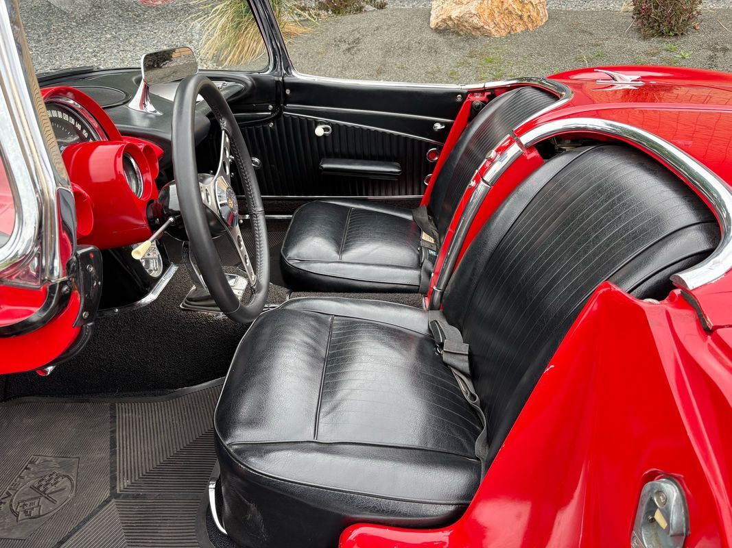 Chevrolet-Corvette-1962-7
