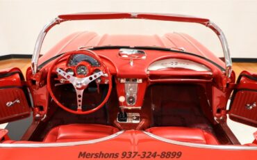 Chevrolet-Corvette-1962-Convertible-1