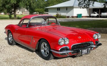 Chevrolet-Corvette-1962-Convertible-1