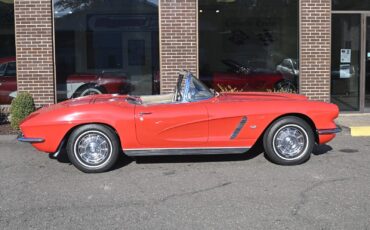 Chevrolet-Corvette-1962-Convertible-1