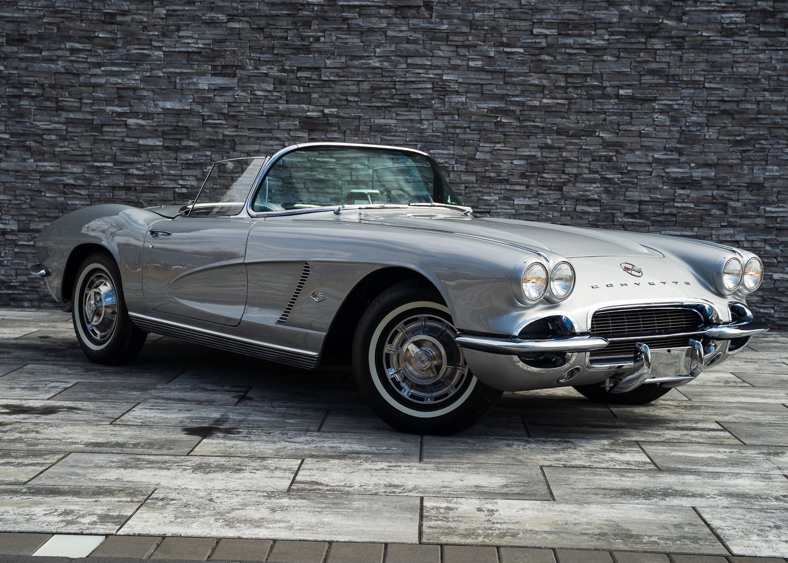 Chevrolet-Corvette-1962-Convertible-10
