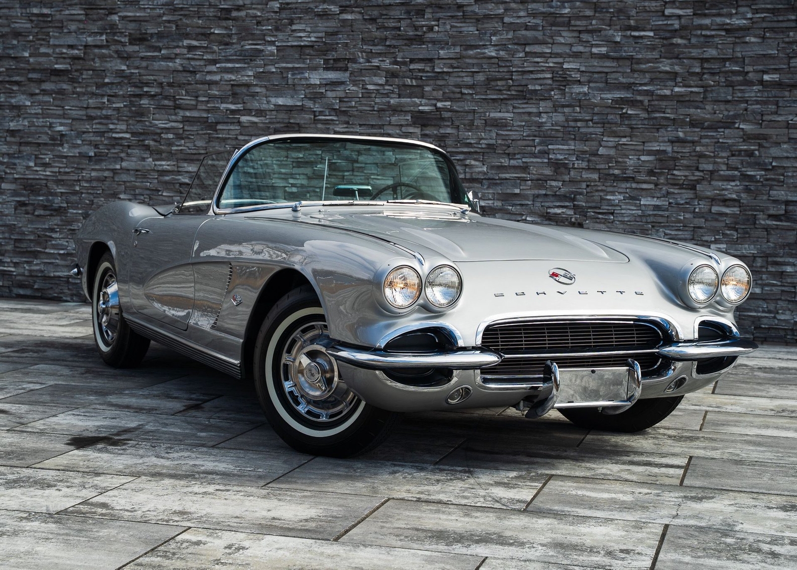 Chevrolet-Corvette-1962-Convertible-11