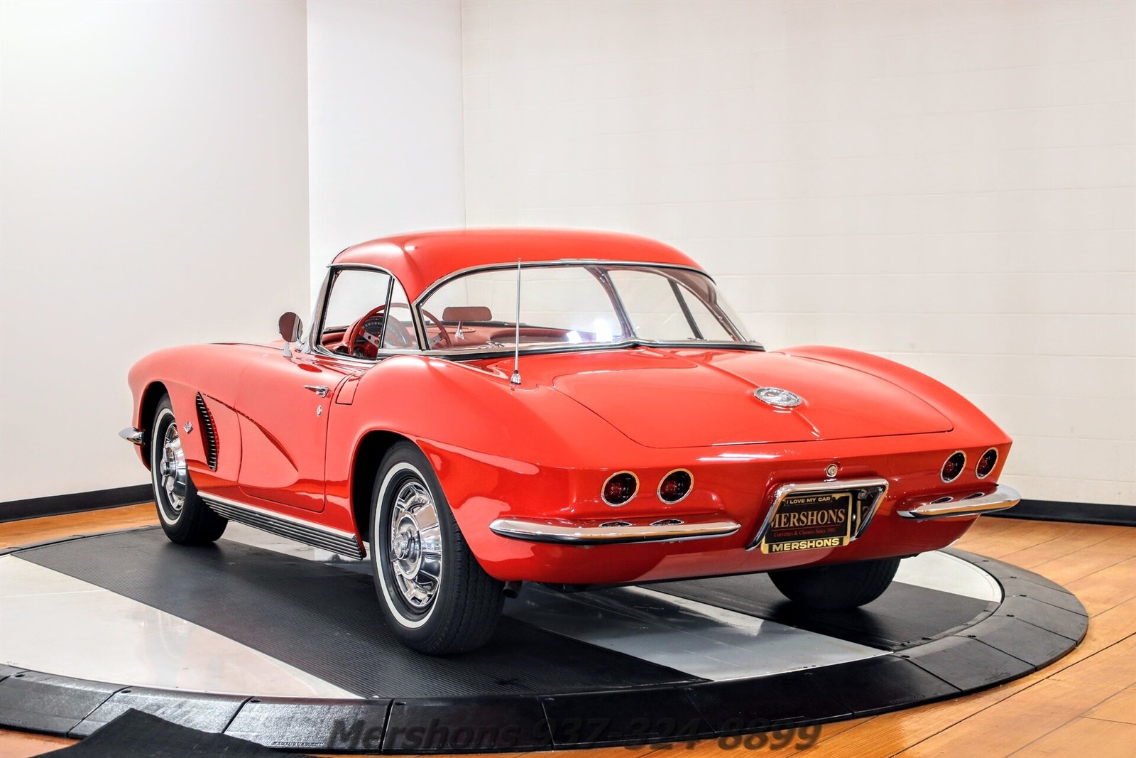 Chevrolet-Corvette-1962-Convertible-11