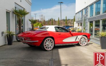 Chevrolet-Corvette-1962-Convertible-11