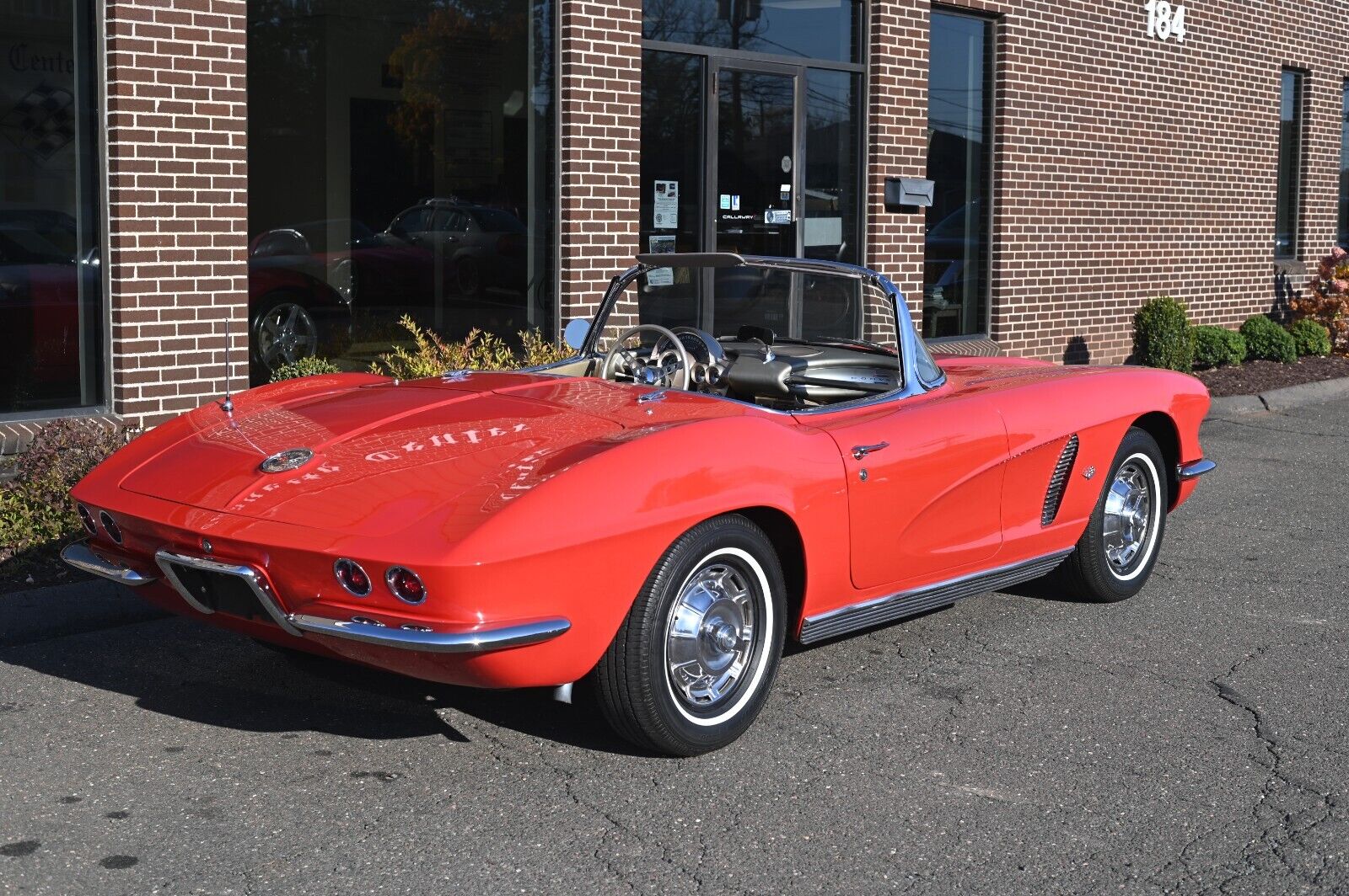 Chevrolet-Corvette-1962-Convertible-12
