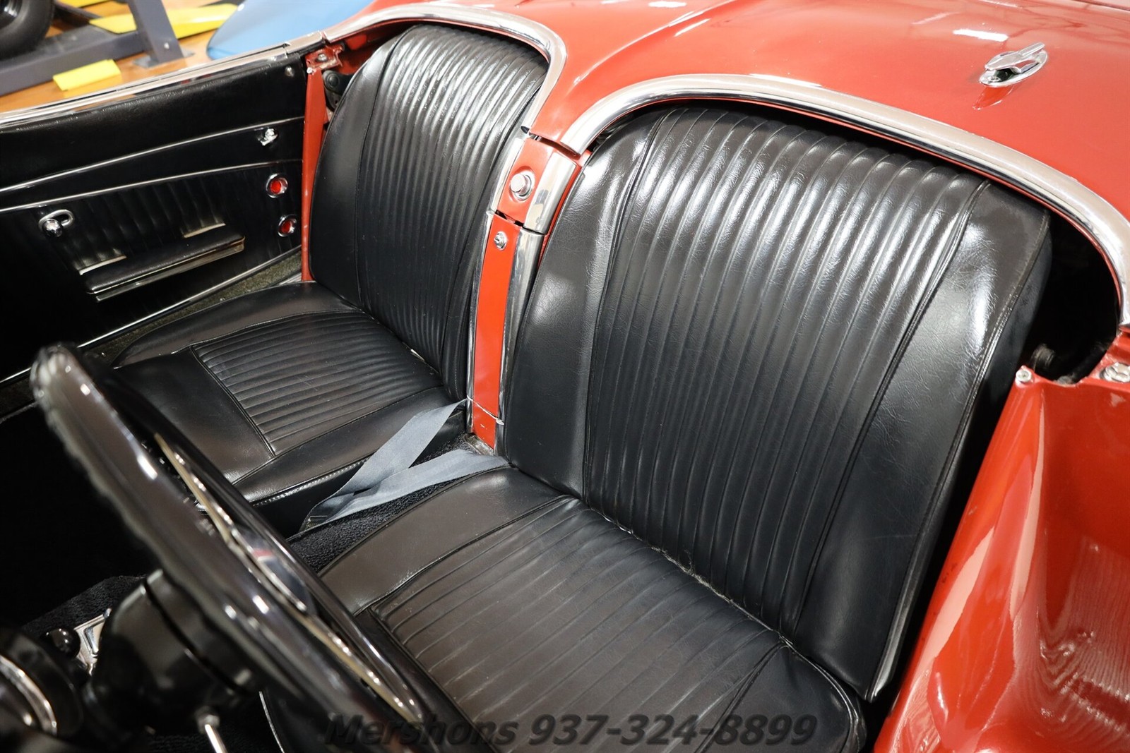 Chevrolet-Corvette-1962-Convertible-13