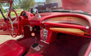 Chevrolet-Corvette-1962-Convertible-13