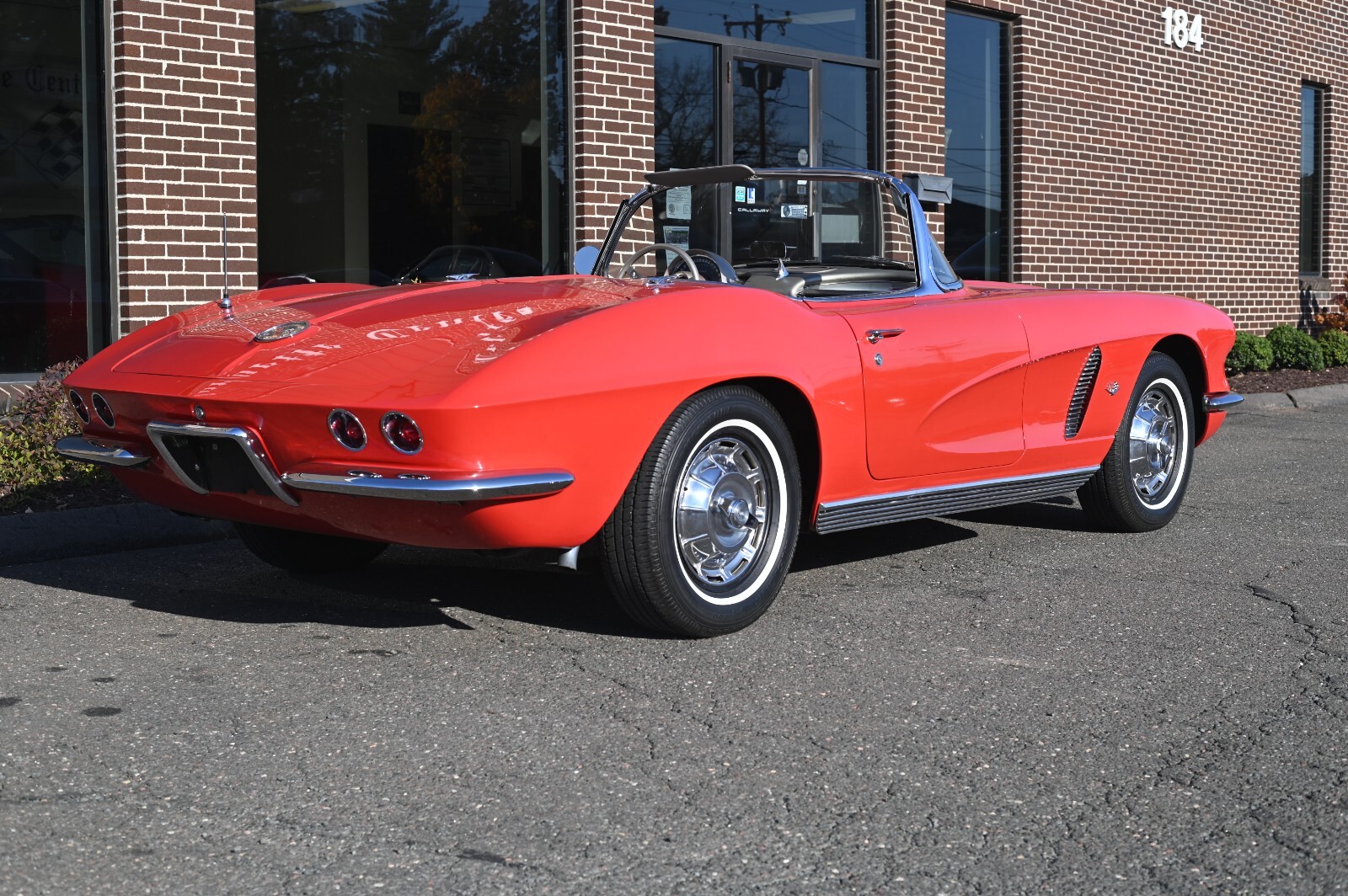 Chevrolet-Corvette-1962-Convertible-13