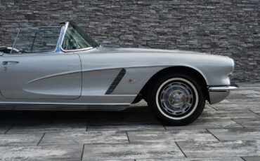 Chevrolet-Corvette-1962-Convertible-14