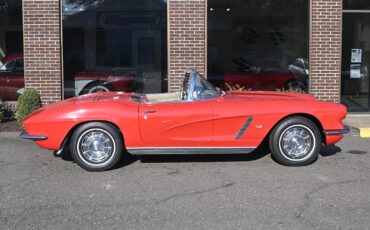 Chevrolet-Corvette-1962-Convertible-14