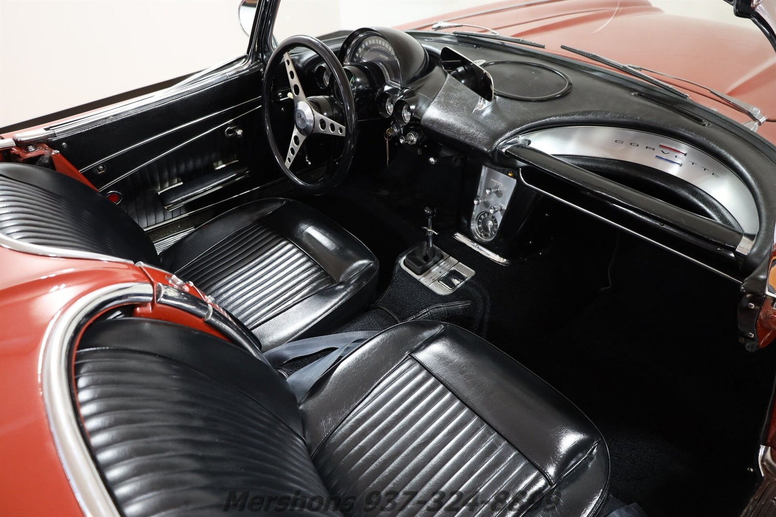 Chevrolet-Corvette-1962-Convertible-15