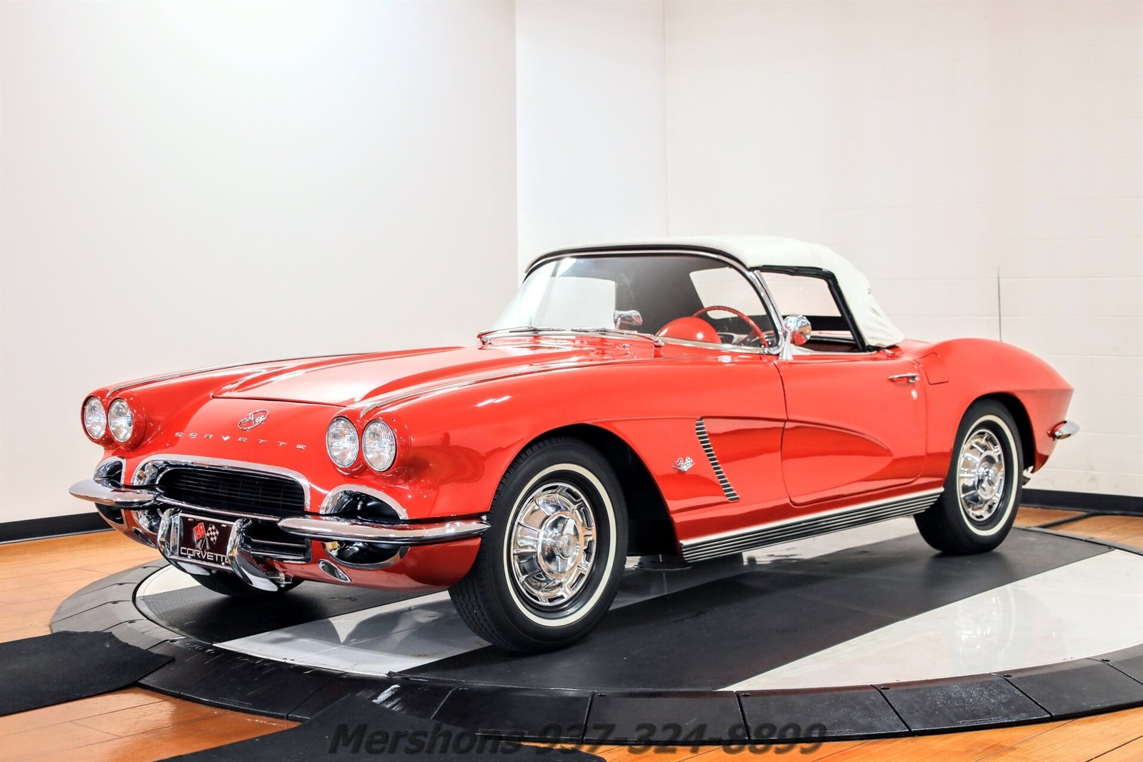 Chevrolet-Corvette-1962-Convertible-15