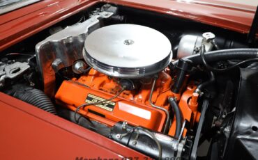 Chevrolet-Corvette-1962-Convertible-17