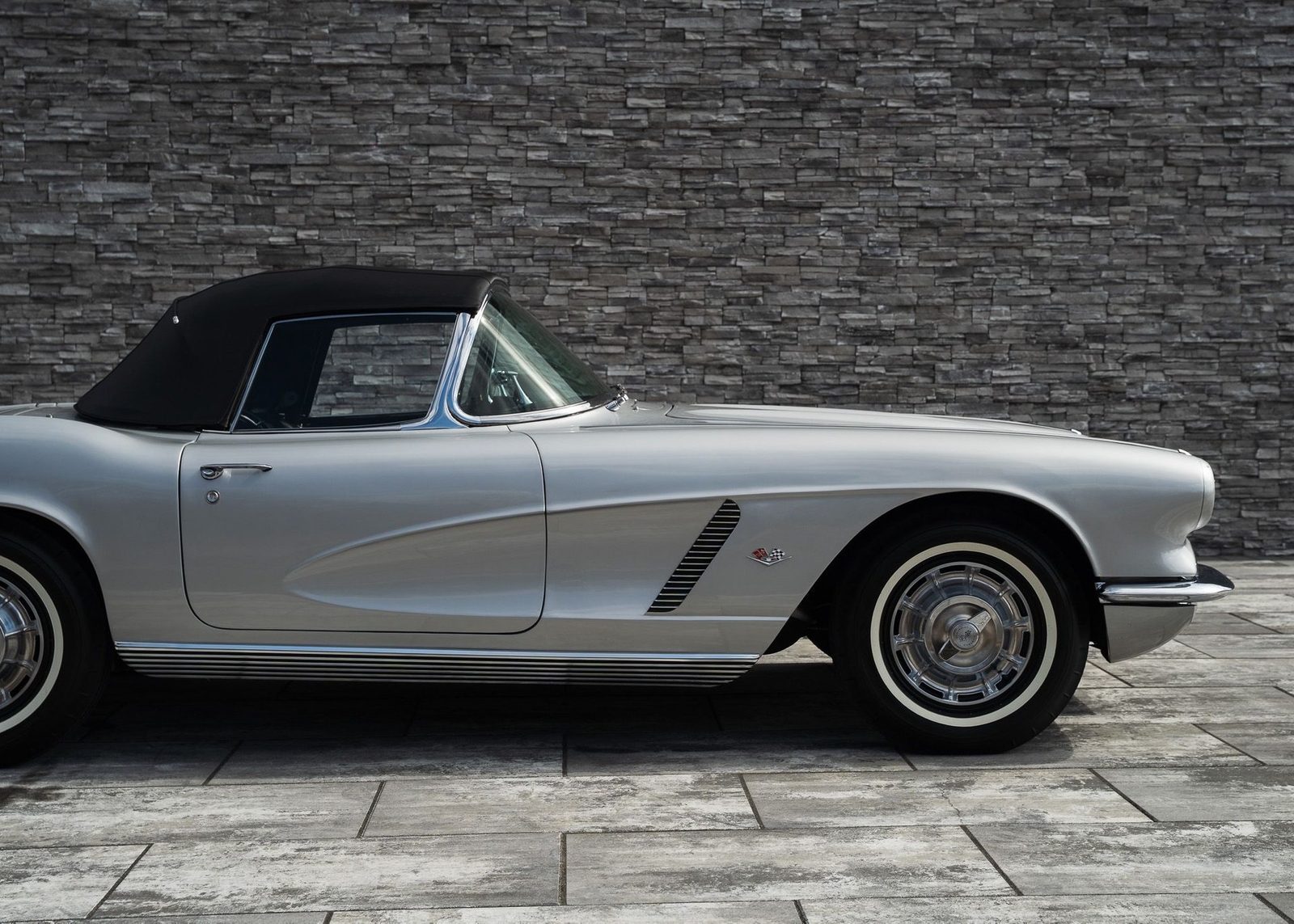 Chevrolet-Corvette-1962-Convertible-17