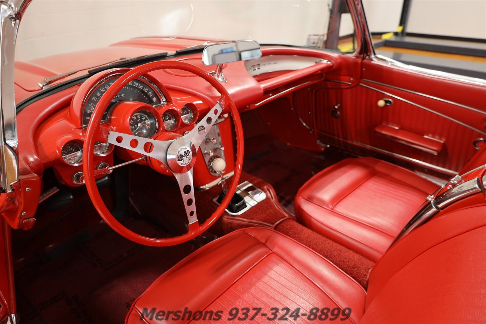 Chevrolet-Corvette-1962-Convertible-18