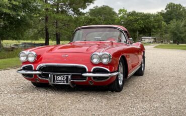 Chevrolet-Corvette-1962-Convertible-2