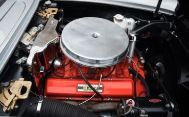 Chevrolet-Corvette-1962-Convertible-23