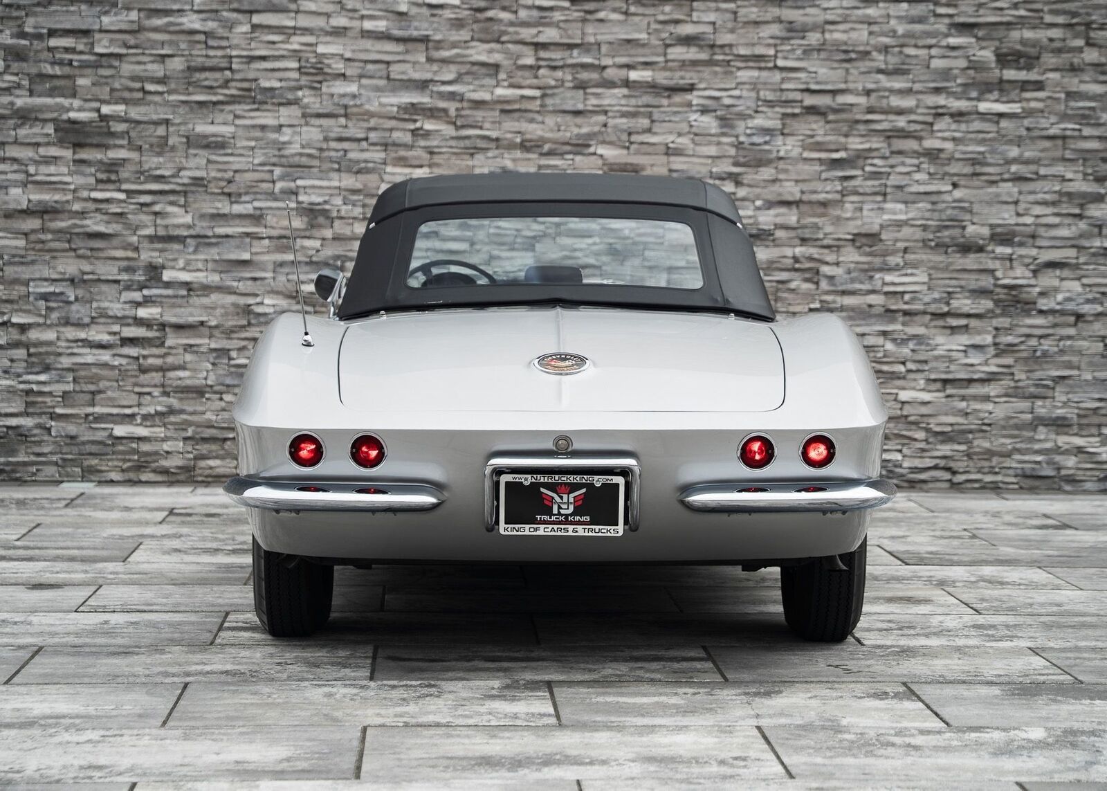 Chevrolet-Corvette-1962-Convertible-32